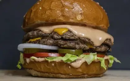 Breakfast Burger (Select Stores)
