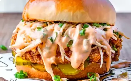 Cheese Burger + Shared Side Note