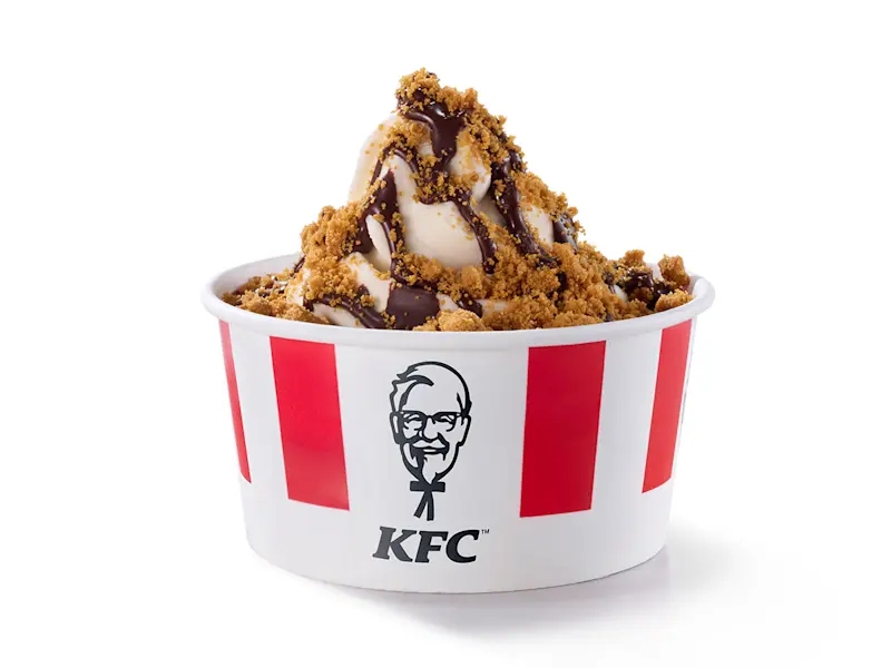 Biscuit Crumble Chocolate Sundae