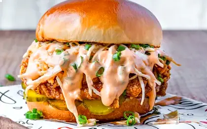Tower Burger + Side & Drink (Est. Combo)