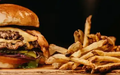 Zinger Burger — Extra Cheese