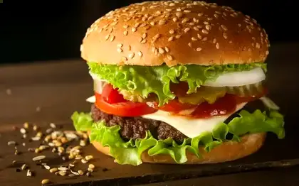 Zinger Crunch Burger — Light Sauce