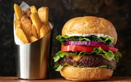 Zinger Crunch Burger + Shared Side Note