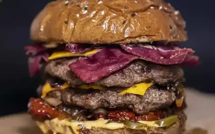 Zinger Stacker — Extra Cheese