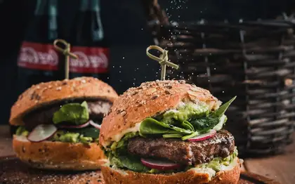 Zingerina Burger Style — Light Sauce